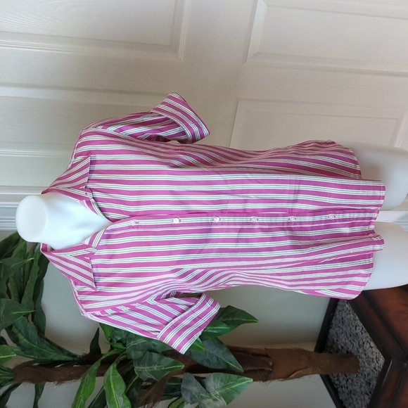 Merona Women's Short Sleeve Striped Button Down Fitted Shirt Sz Sm - Picture 1 of 6